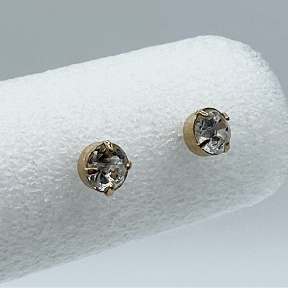 Bundle of Boho Cut Out Dangle Earrings and Crystalline Stud Earrings Black/Gold - Picture 4 of 4